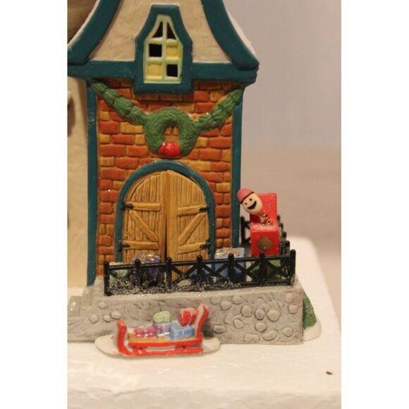 Dept 56 North Pole - Jack in the Box Plant No 2 - Picture 9 of 10